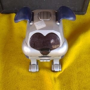 Sega 2001 Silver and Blue Robotic Dog